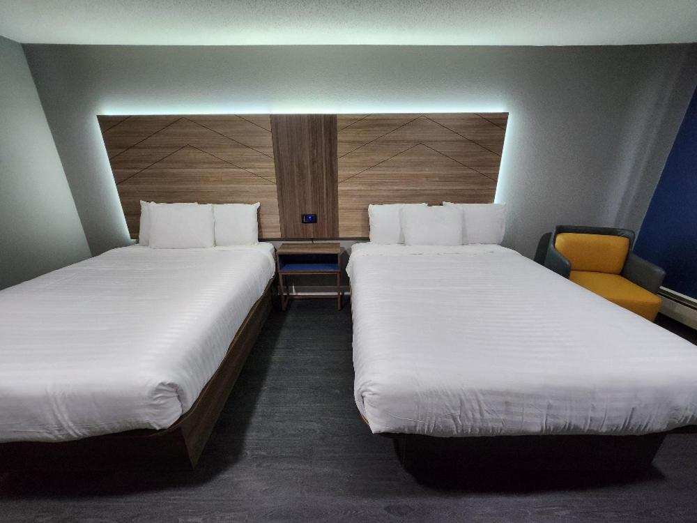 Super 8 By Wyndham Hayward Wi Motel Екстериор снимка