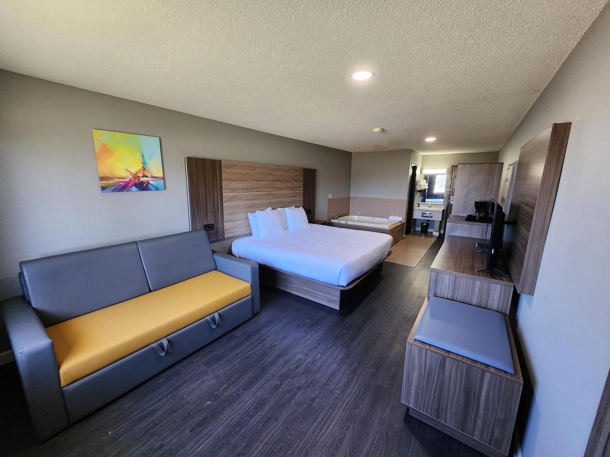 Super 8 By Wyndham Hayward Wi Motel Екстериор снимка
