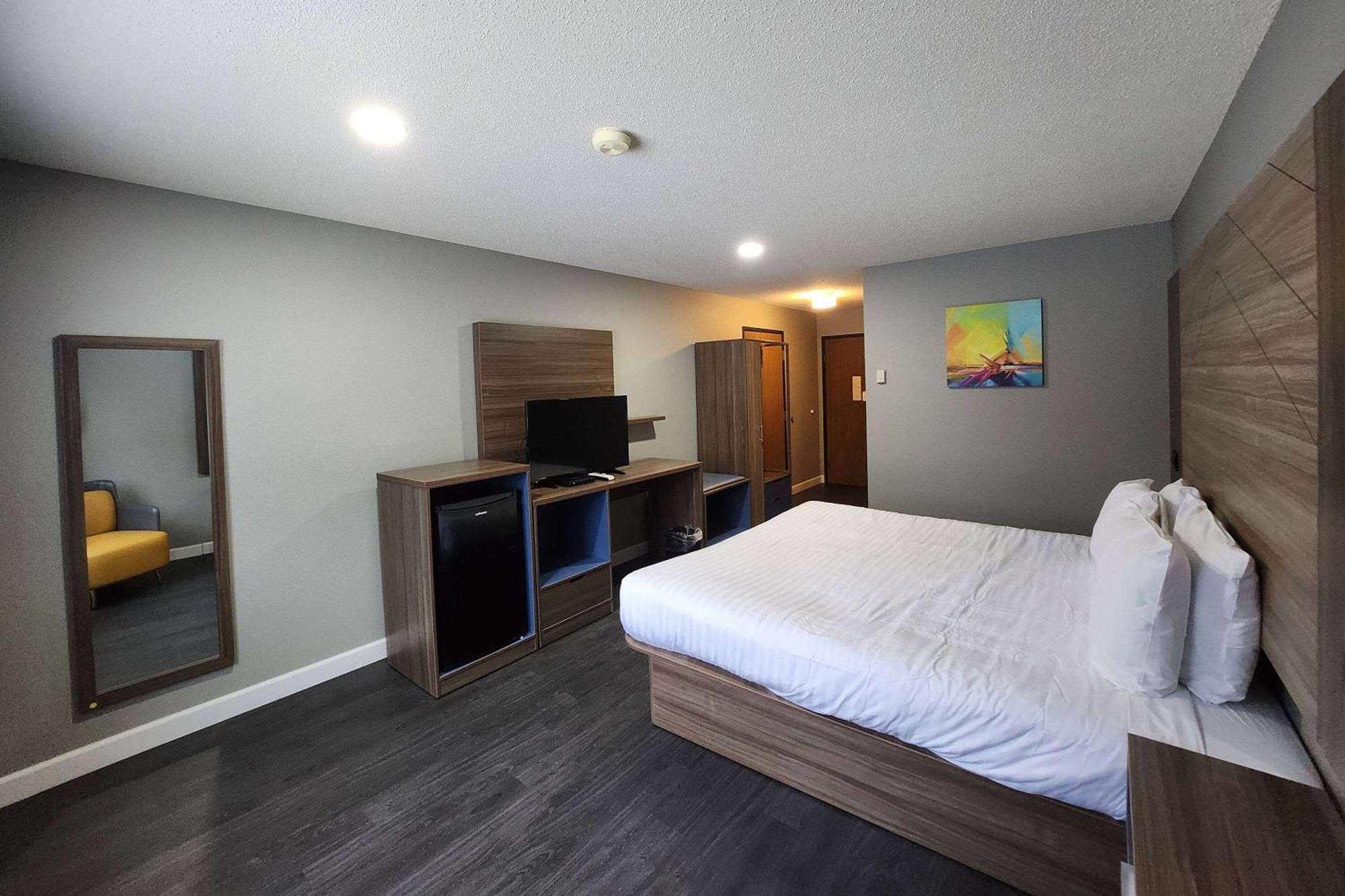 Super 8 By Wyndham Hayward Wi Motel Екстериор снимка