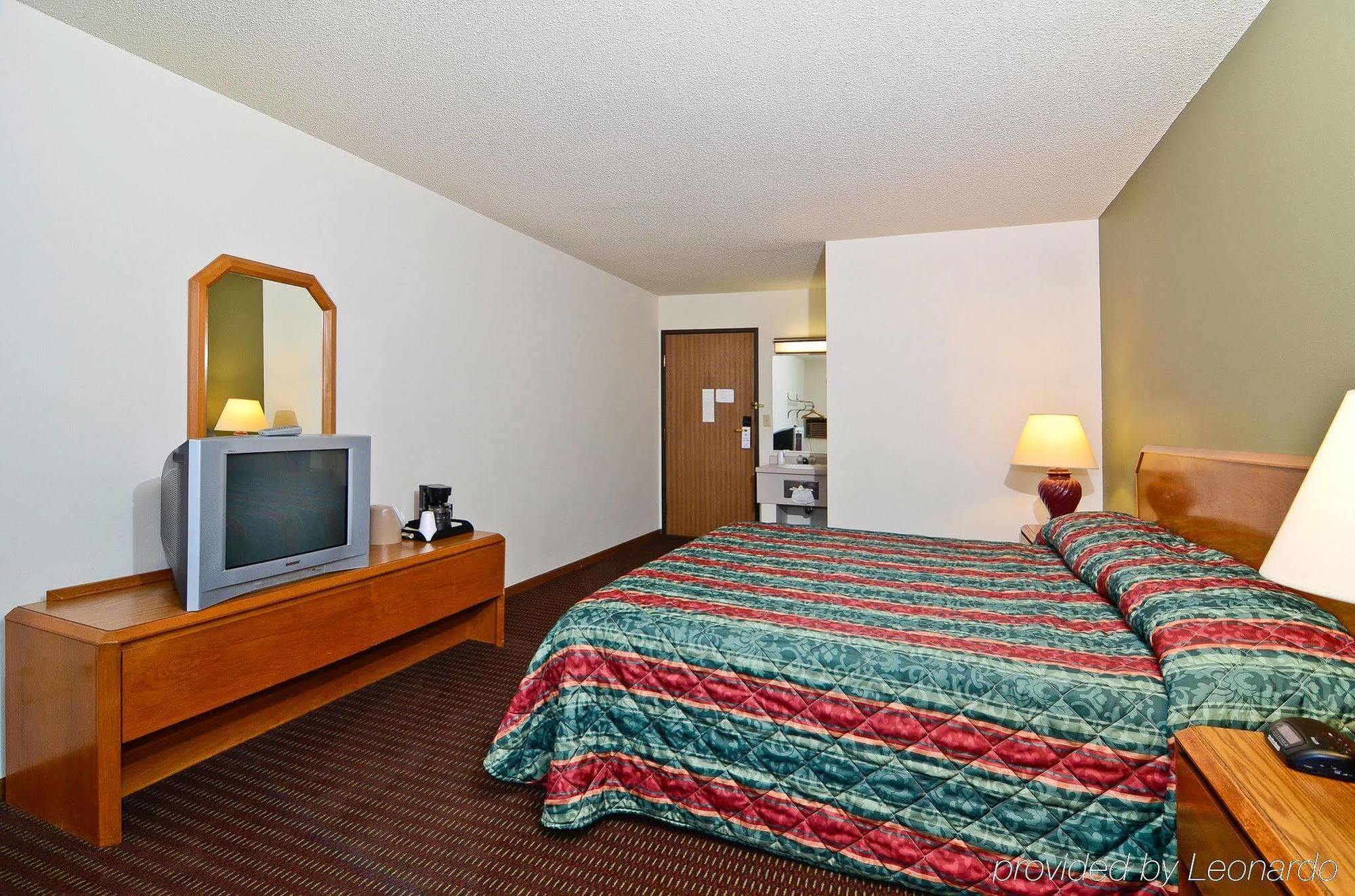 Super 8 By Wyndham Hayward Wi Motel Екстериор снимка
